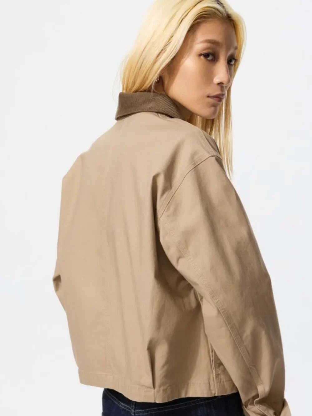 Zip-Up Short Jacket - Picture 7 of 9